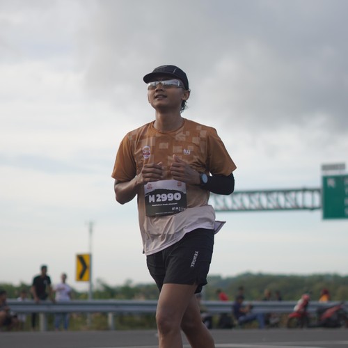 Race photo from KEDIRI HALF MARATHON 2026