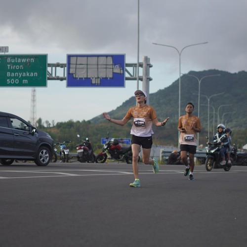 Race photo from KEDIRI HALF MARATHON 2026
