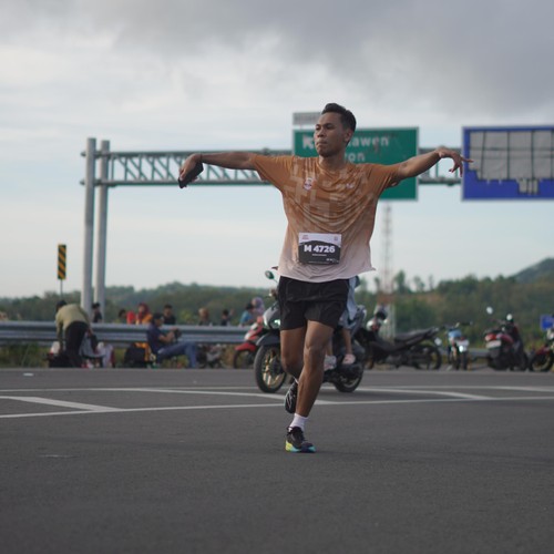 Race photo from KEDIRI HALF MARATHON 2026