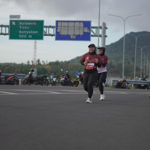 Race photo from KEDIRI HALF MARATHON 2026