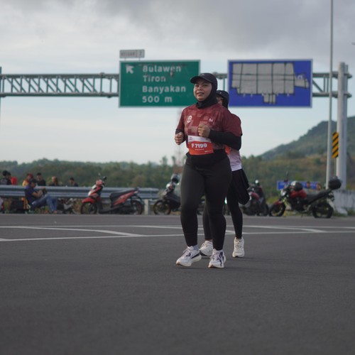 Race photo from KEDIRI HALF MARATHON 2026