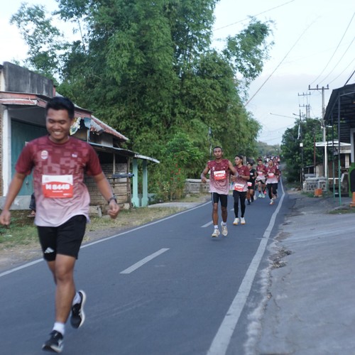 Race photo from KEDIRI HALF MARATHON 2026
