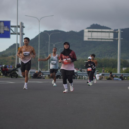Race photo from KEDIRI HALF MARATHON 2026