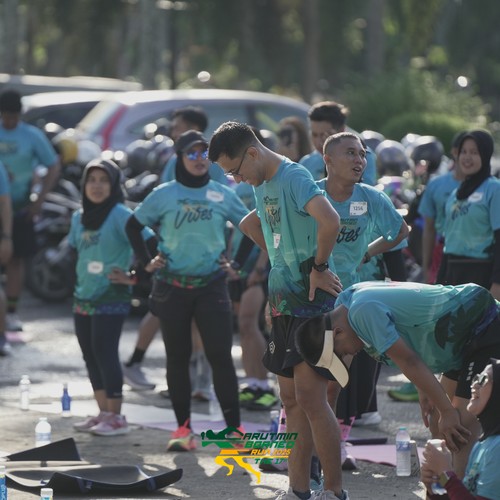 Race photo from VIBES AND STRENGTH CAMP ABR 2025