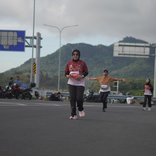 Race photo from KEDIRI HALF MARATHON 2026