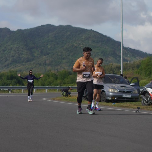 Race photo from KEDIRI HALF MARATHON 2026