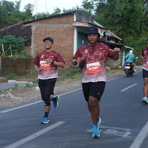 Race photo from KEDIRI HALF MARATHON 2026