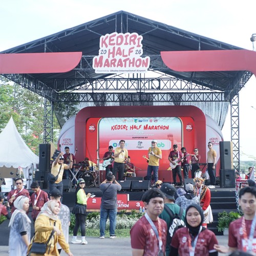 Race photo from KEDIRI HALF MARATHON 2026