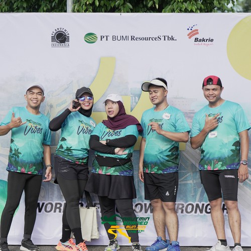 Race photo from VIBES AND STRENGTH CAMP ABR 2025