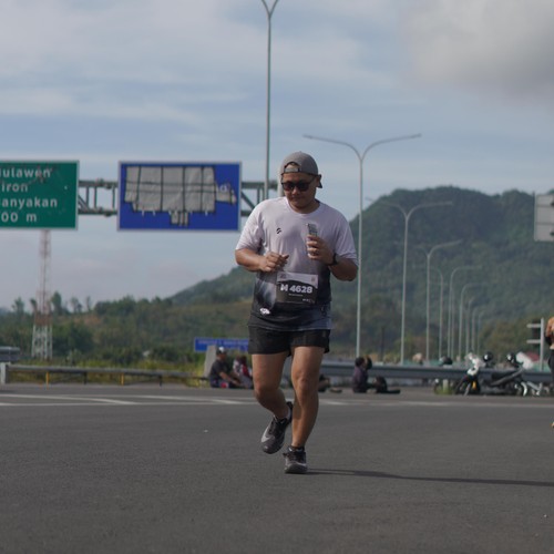 Race photo from KEDIRI HALF MARATHON 2026
