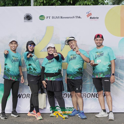 Race photo from VIBES AND STRENGTH CAMP ABR 2025
