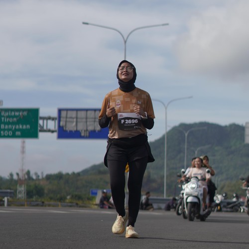 Race photo from KEDIRI HALF MARATHON 2026