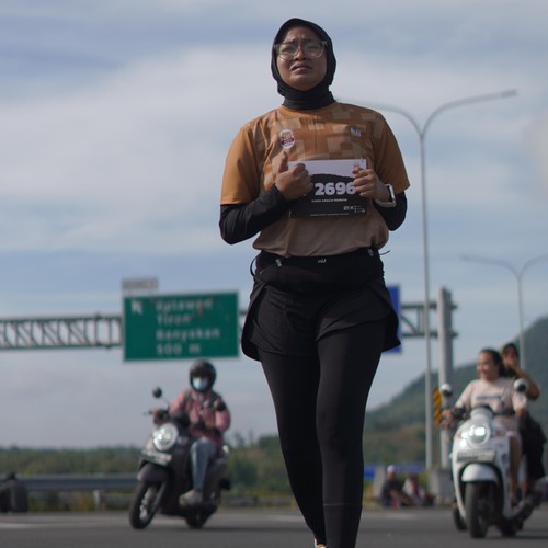 Race photo from KEDIRI HALF MARATHON 2026