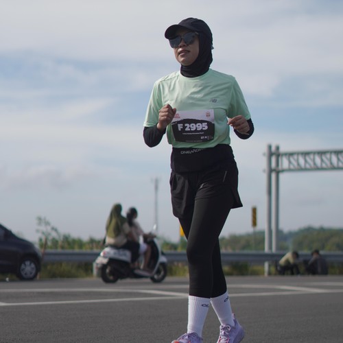 Race photo from KEDIRI HALF MARATHON 2026