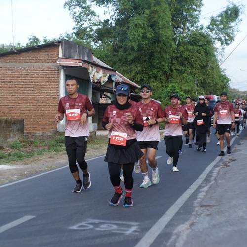 Race photo from KEDIRI HALF MARATHON 2026
