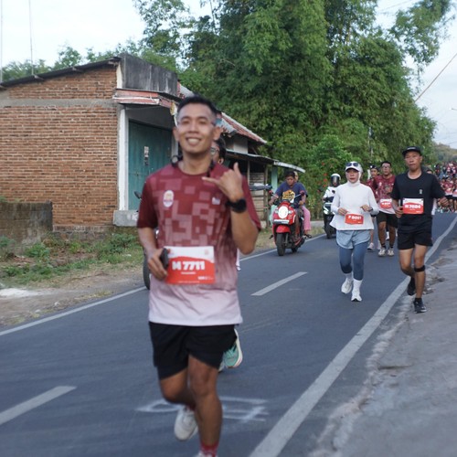 Race photo from KEDIRI HALF MARATHON 2026