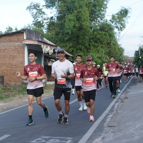 Race photo from KEDIRI HALF MARATHON 2026