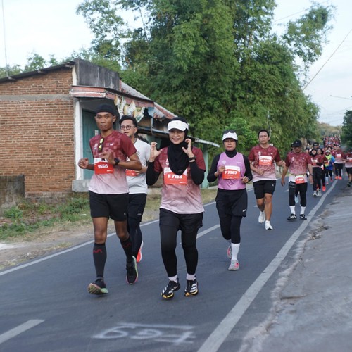 Race photo from KEDIRI HALF MARATHON 2026