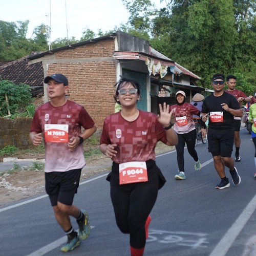 Race photo from KEDIRI HALF MARATHON 2026