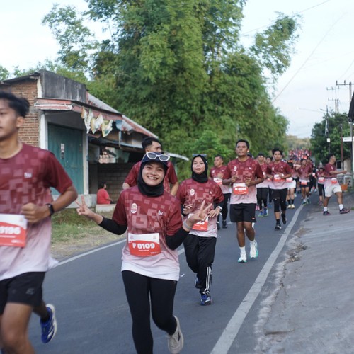 Race photo from KEDIRI HALF MARATHON 2026