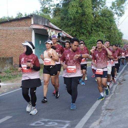 Race photo from KEDIRI HALF MARATHON 2026