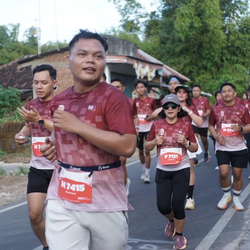 Race photo from KEDIRI HALF MARATHON 2026