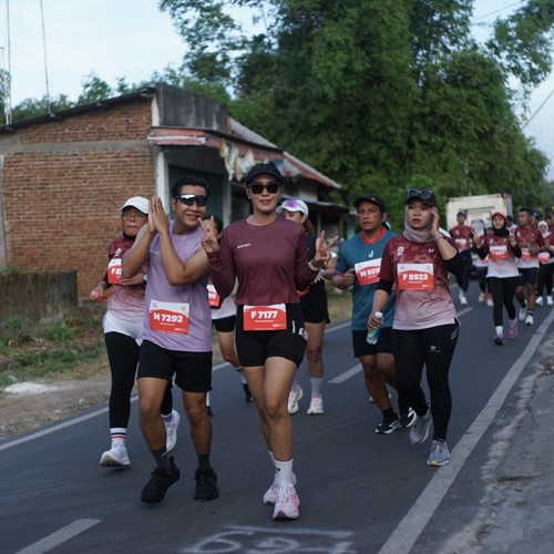 Race photo from KEDIRI HALF MARATHON 2026
