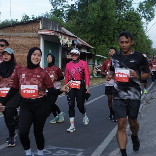 Race photo from KEDIRI HALF MARATHON 2026
