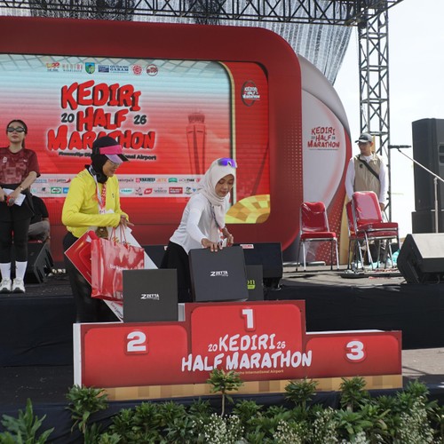 Race photo from KEDIRI HALF MARATHON 2026