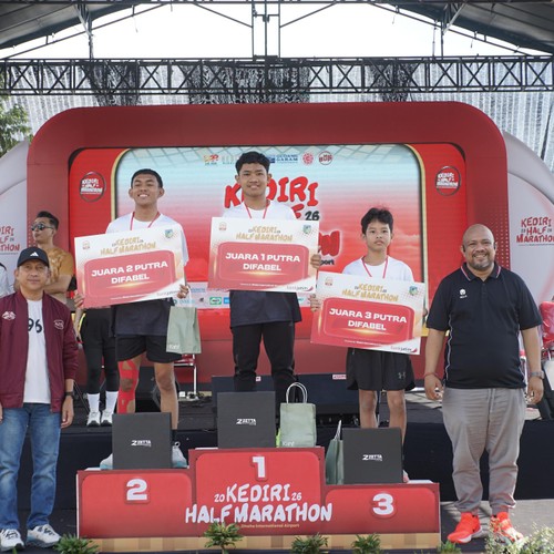Race photo from KEDIRI HALF MARATHON 2026
