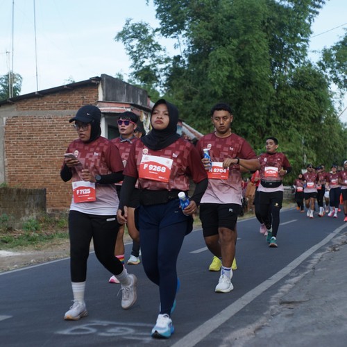Race photo from KEDIRI HALF MARATHON 2026