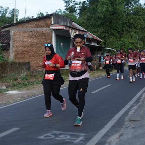 Race photo from KEDIRI HALF MARATHON 2026
