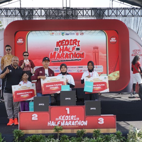 Race photo from KEDIRI HALF MARATHON 2026