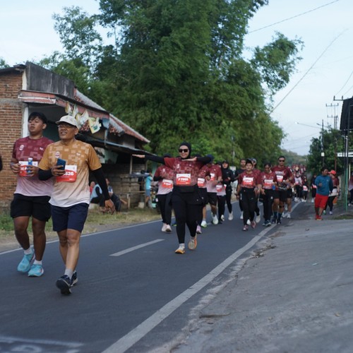 Race photo from KEDIRI HALF MARATHON 2026