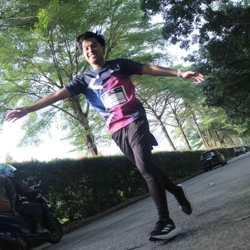 Race photo from LINTAS TEKNOLOGI SOLUTIONS DAY