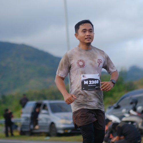 Race photo from KEDIRI HALF MARATHON 2026