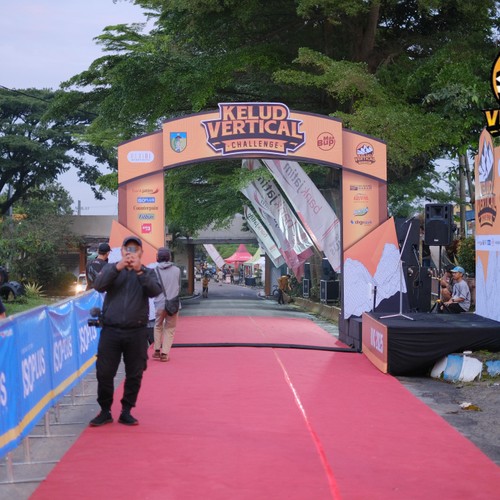 Race photo from KELUD VERTICAL CHALLENGE 2025