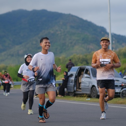 Race photo from KEDIRI HALF MARATHON 2026