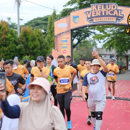 Race photo from KELUD VERTICAL CHALLENGE 2025
