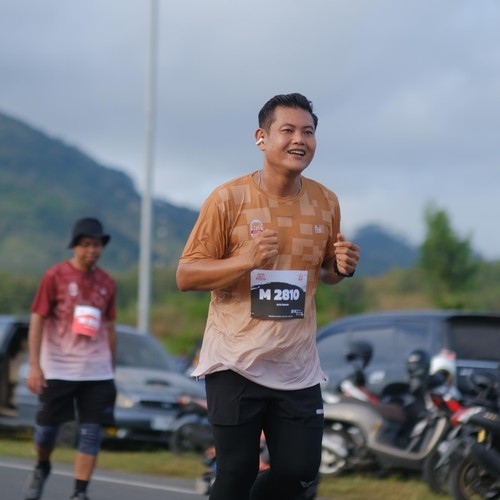 Race photo from KEDIRI HALF MARATHON 2026