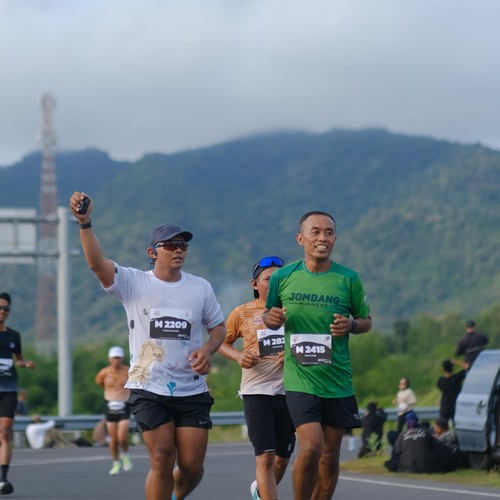 Race photo from KEDIRI HALF MARATHON 2026