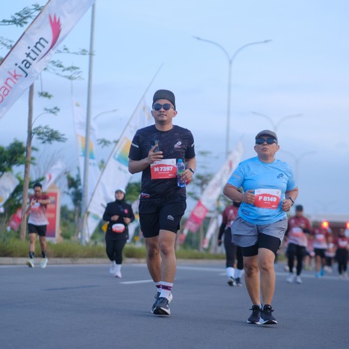 Race photo from KEDIRI HALF MARATHON 2026
