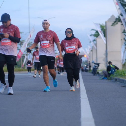 Race photo from KEDIRI HALF MARATHON 2026