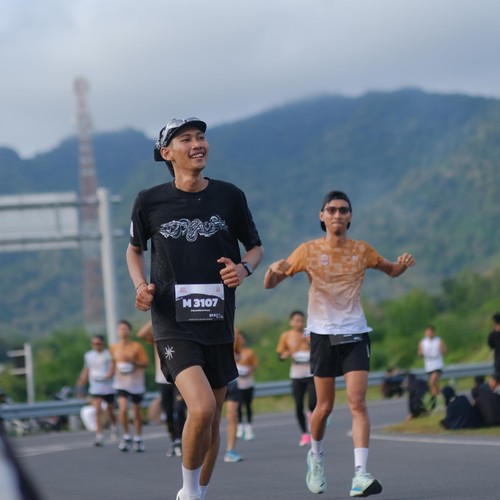 Race photo from KEDIRI HALF MARATHON 2026