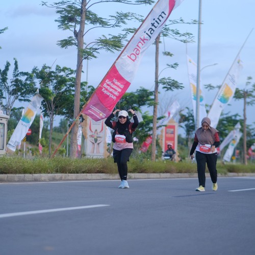 Race photo from KEDIRI HALF MARATHON 2026