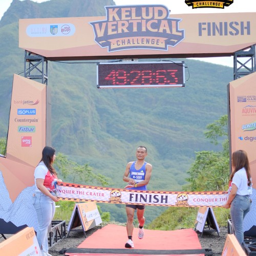 Race photo from KELUD VERTICAL CHALLENGE 2025