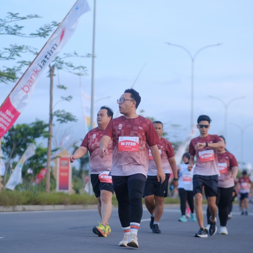 Race photo from KEDIRI HALF MARATHON 2026
