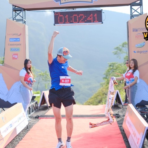Race photo from KELUD VERTICAL CHALLENGE 2025