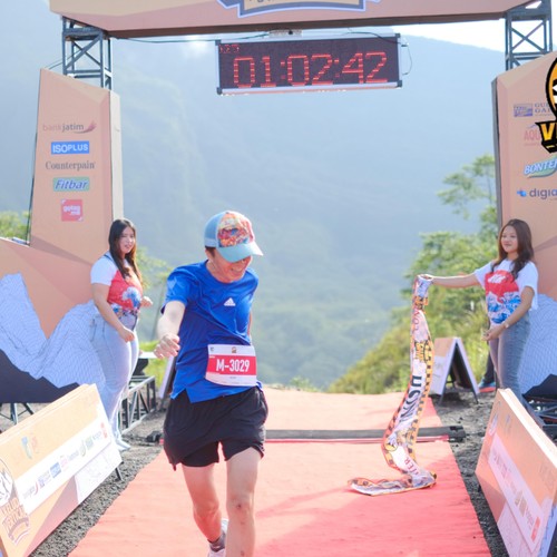 Race photo from KELUD VERTICAL CHALLENGE 2025