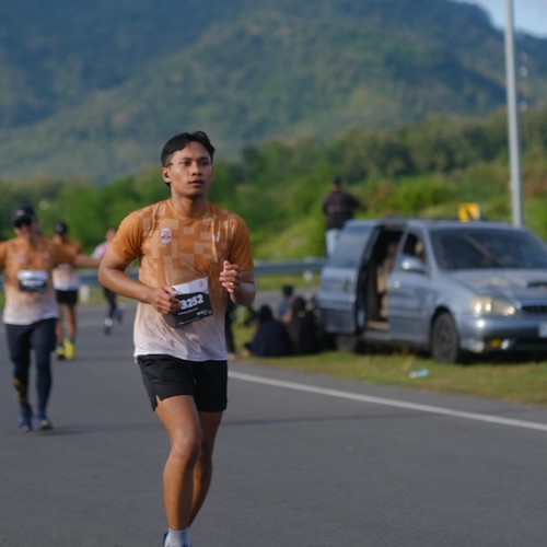 Race photo from KEDIRI HALF MARATHON 2026